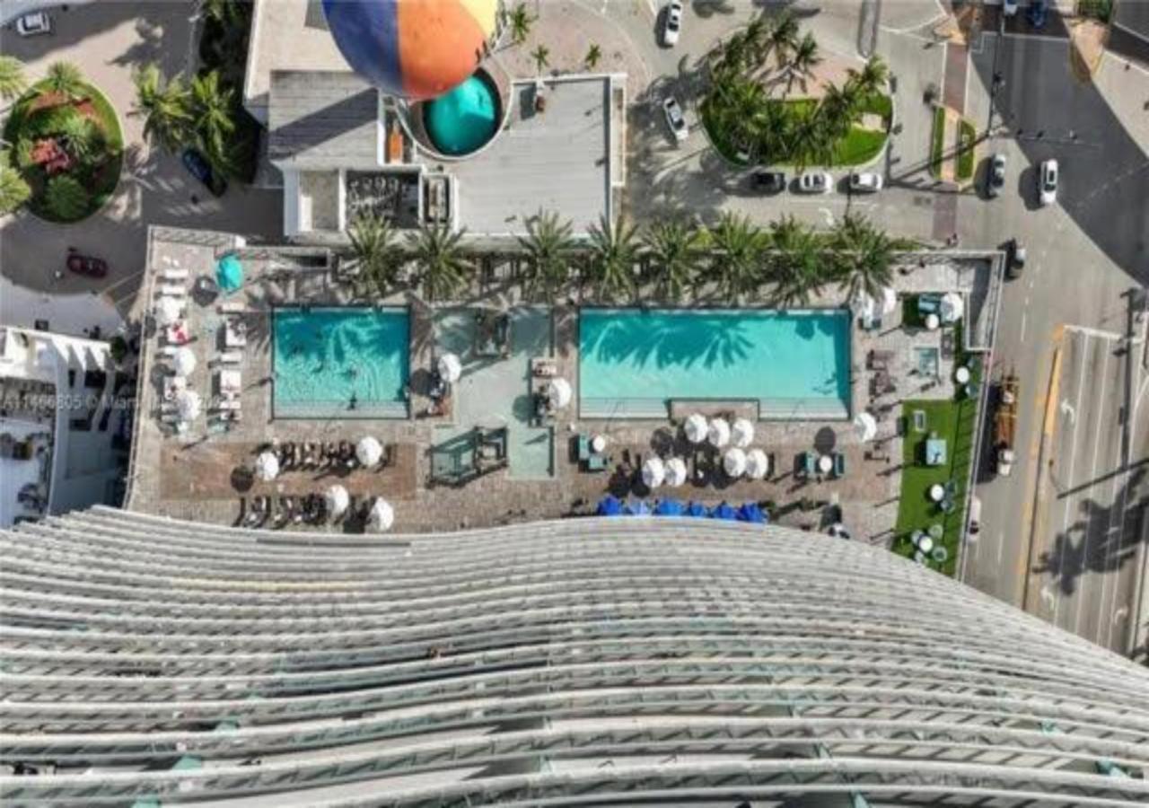 High Floor Corner 2 Bdr At Lyfe Resort Hollywood Ngoại thất bức ảnh